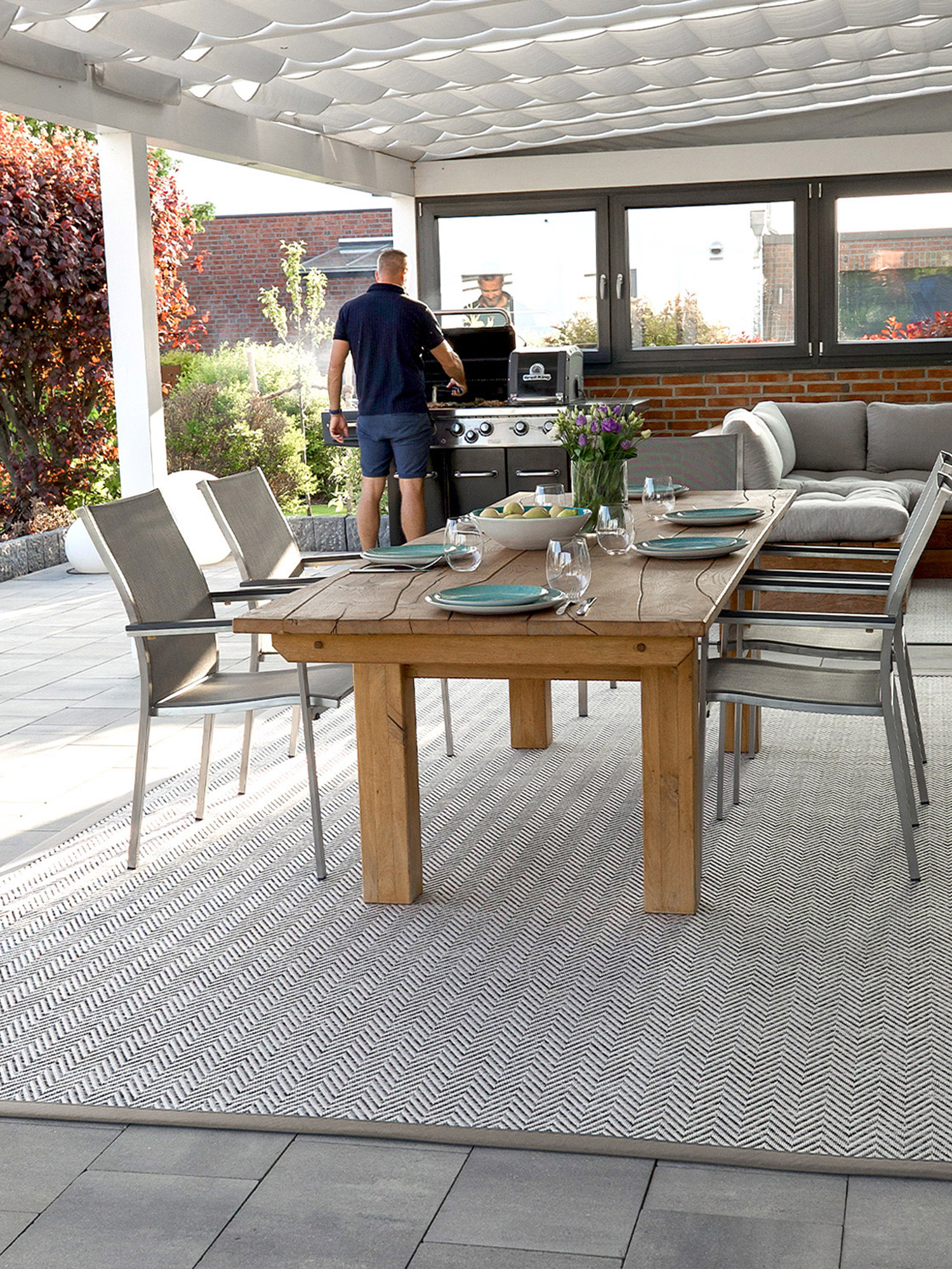 Grillen auf der Terrasse von Claas